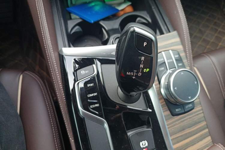 Used BMW 5 Series 2018 530Li Leading Edition Luxury Package Gear Lever