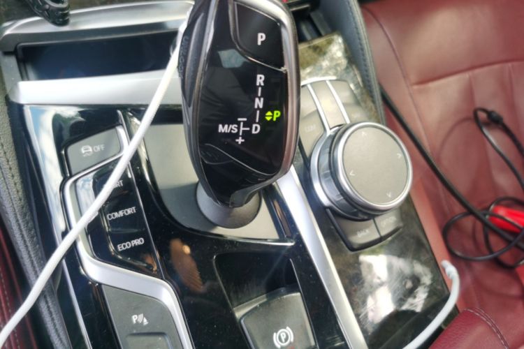 Used BMW 5 Series 2018 Restyled 530Li Luxury Edition M Sport Package Gear Lever