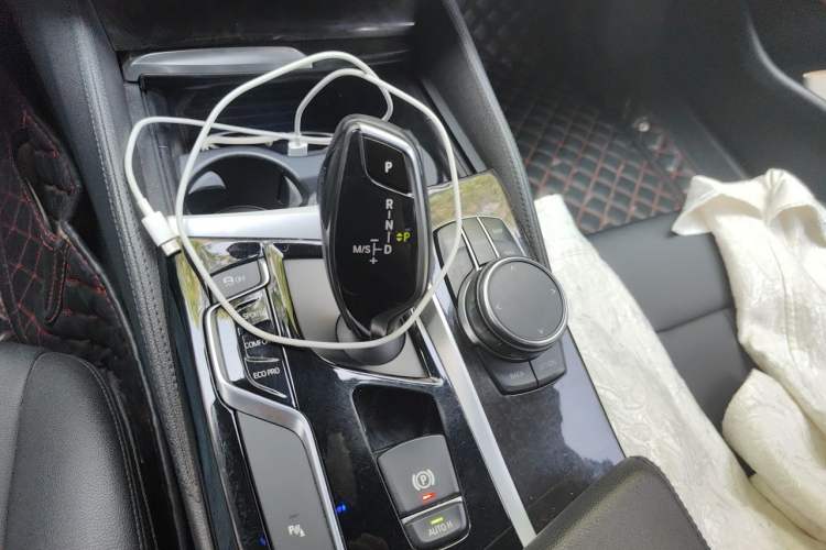Used BMW 5 Series 2018 525Li M Sport Package Gear Lever