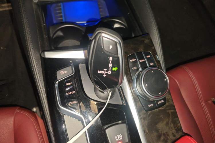 Used BMW 5 Series 2018 Restyled 530Li Leading Edition M Sport Package Gear Lever