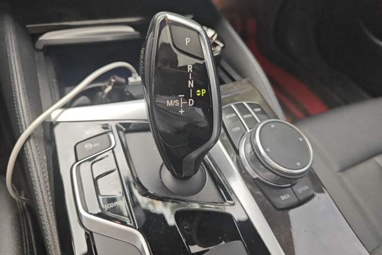 Used BMW 5 Series 2018 525Li M Sport Package Gear Lever