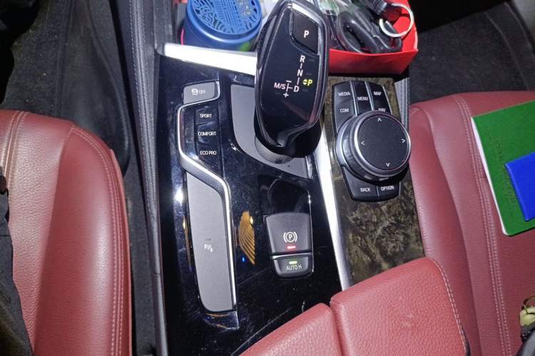 Used BMW 5 Series 2018 Restyled 530Li Leading Edition M Sport Package Gear Lever