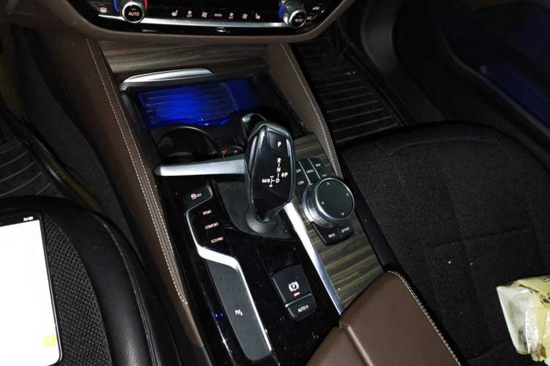 Used BMW 5 Series 2018 530Li Leading Edition Luxury Package Gear Lever