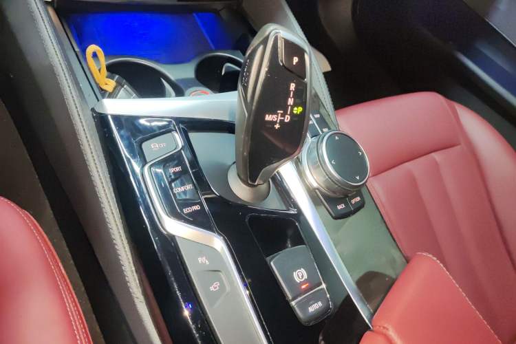 Used BMW 5 Series 2018 Restyled 530Li Leading Edition M Sport Package Gear Lever