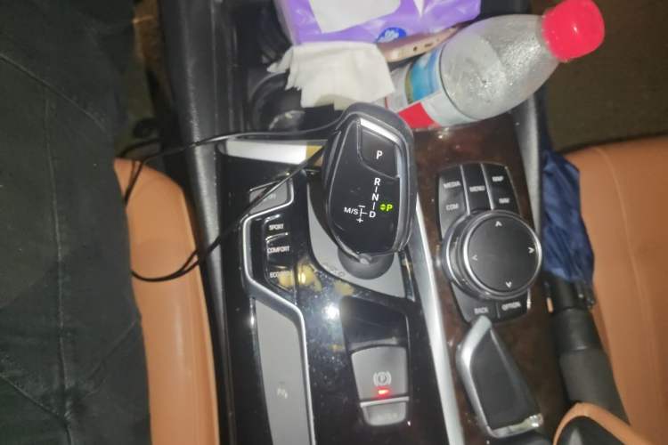 Used BMW 5 Series 2018 528Li Launch Special Edition Gear Lever