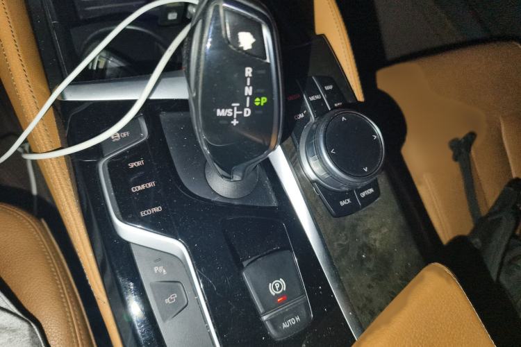 Used BMW 5 Series 2018 530Li Luxury Edition M Sport Package Gear Lever