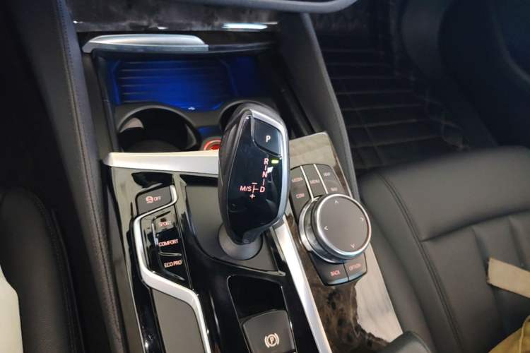 Used BMW 5 Series 2018 525Li M Sport Package Gear Lever