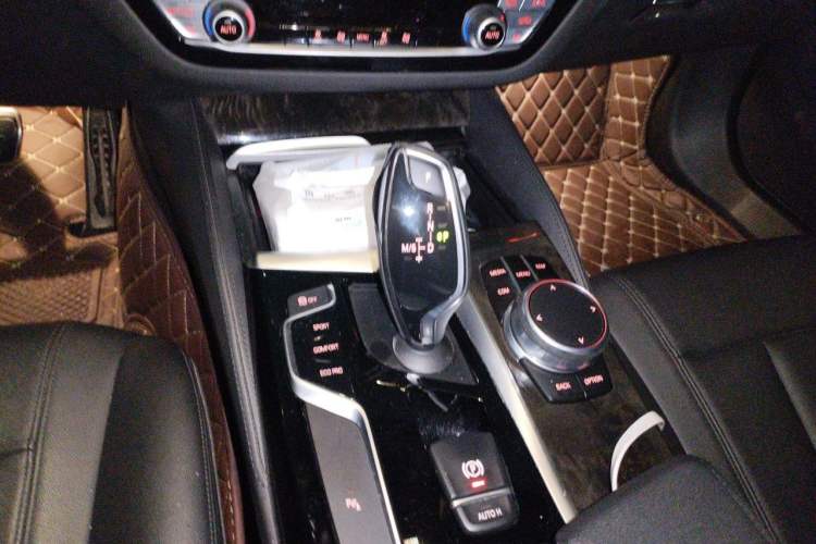 Used BMW 5 Series 2018 525Li M Sport Package Gear Lever