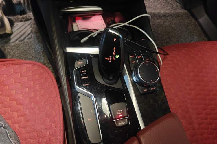 Used BMW 5 Series 2018 Restyled 530Li Leading Edition M Sport Package Gear Lever