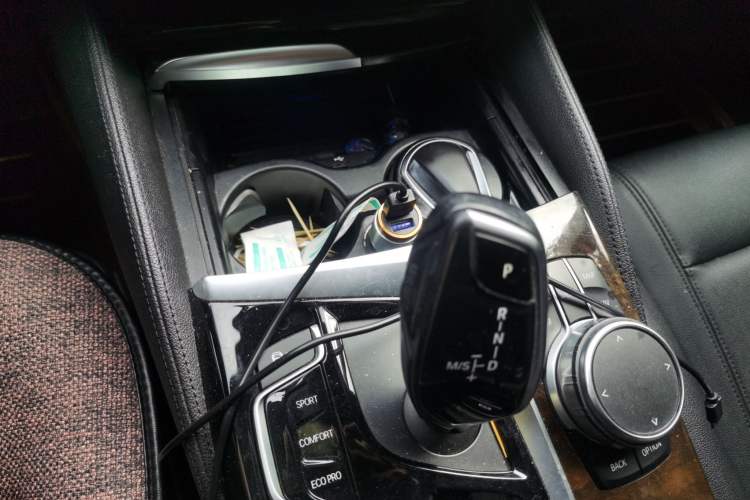 Used BMW 5 Series 2018 525Li Luxury Package Gear Lever