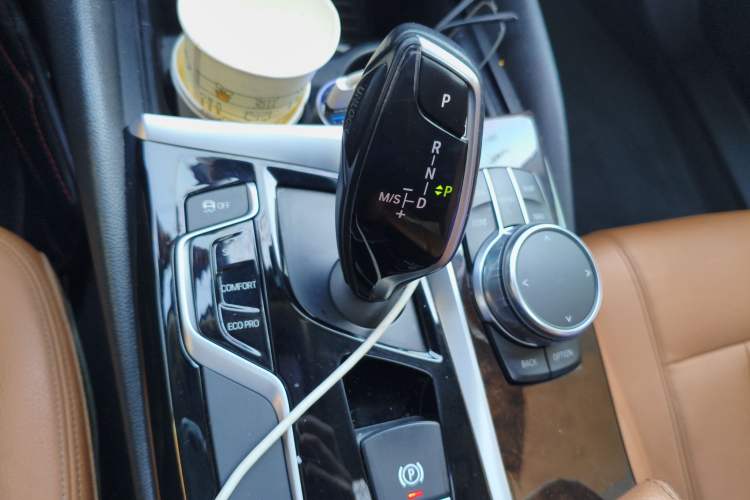 Used BMW 5 Series 2018 528Li Launch Special Edition Gear Lever