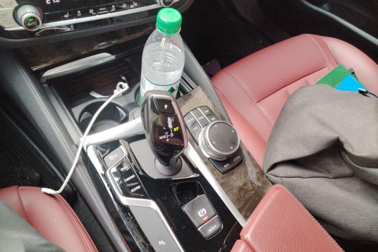 Used BMW 5 Series 2018 Restyled 530Li Leading Edition M Sport Package Gear Lever