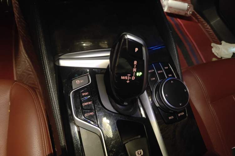 Used BMW 5 Series 2018 Restyled 530Li Leading Edition M Sport Package Gear Lever