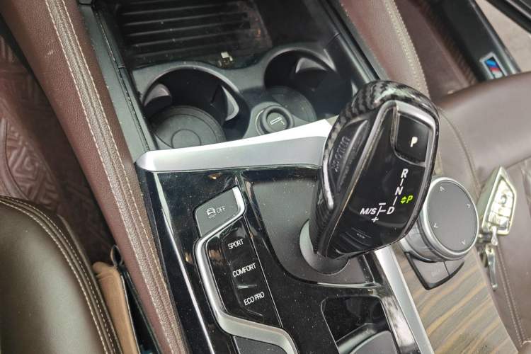 Used BMW 5 Series 2018 530Li xDrive Luxury Package Gear Lever