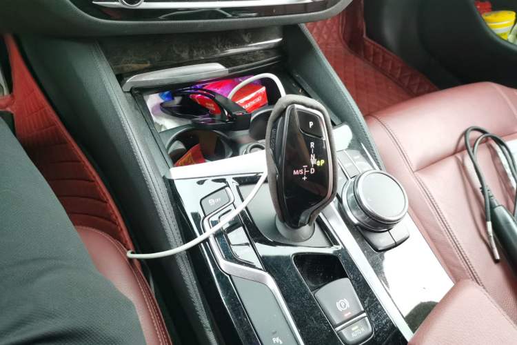 Used BMW 5 Series 2018 530Li xDrive M Sport Package Gear Lever