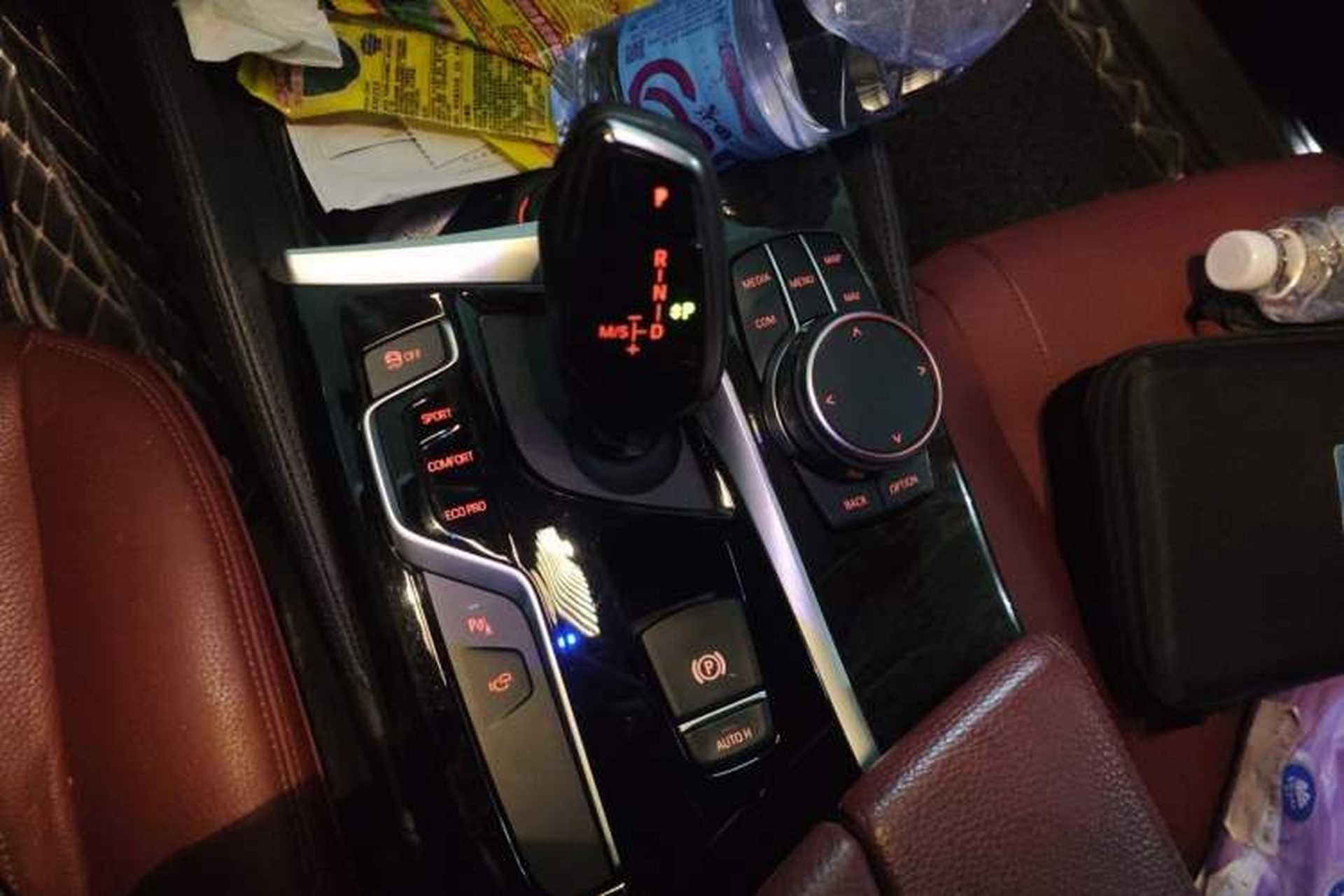 Used BMW 5 Series 2018 Restyled 530Li Luxury Edition M Sport Package Gear Lever