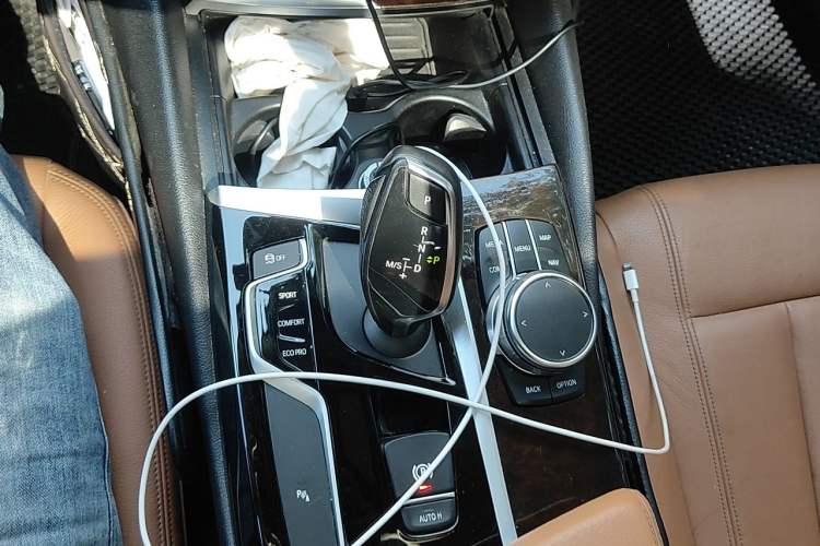 Used BMW 5 Series 2018 528Li Launch Special Edition Gear Lever