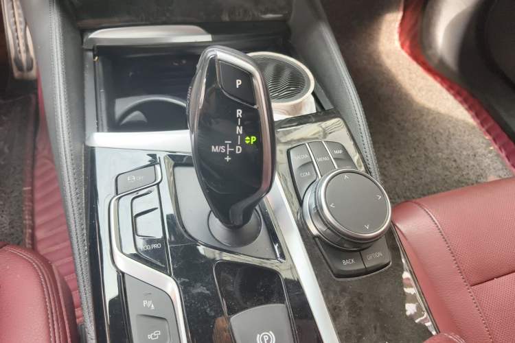 Used BMW 5 Series 2018 Restyled 530Li Luxury Edition M Sport Package Gear Lever