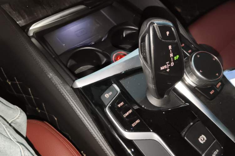 Used BMW 5 Series 2018 Restyled 530Li Leading Edition M Sport Package Gear Lever