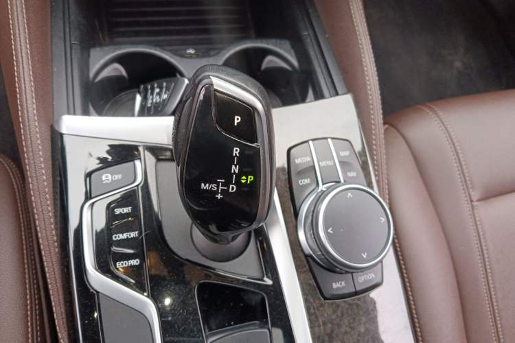 Used BMW 5 Series 2018 525Li M Sport Package Gear Lever