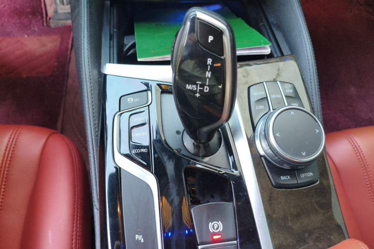 Used BMW 5 Series 2018 525Li M Sport Package Gear Lever