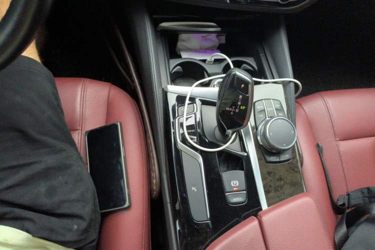 Used BMW 5 Series 2018 Restyled 530Li Leading Edition M Sport Package Gear Lever