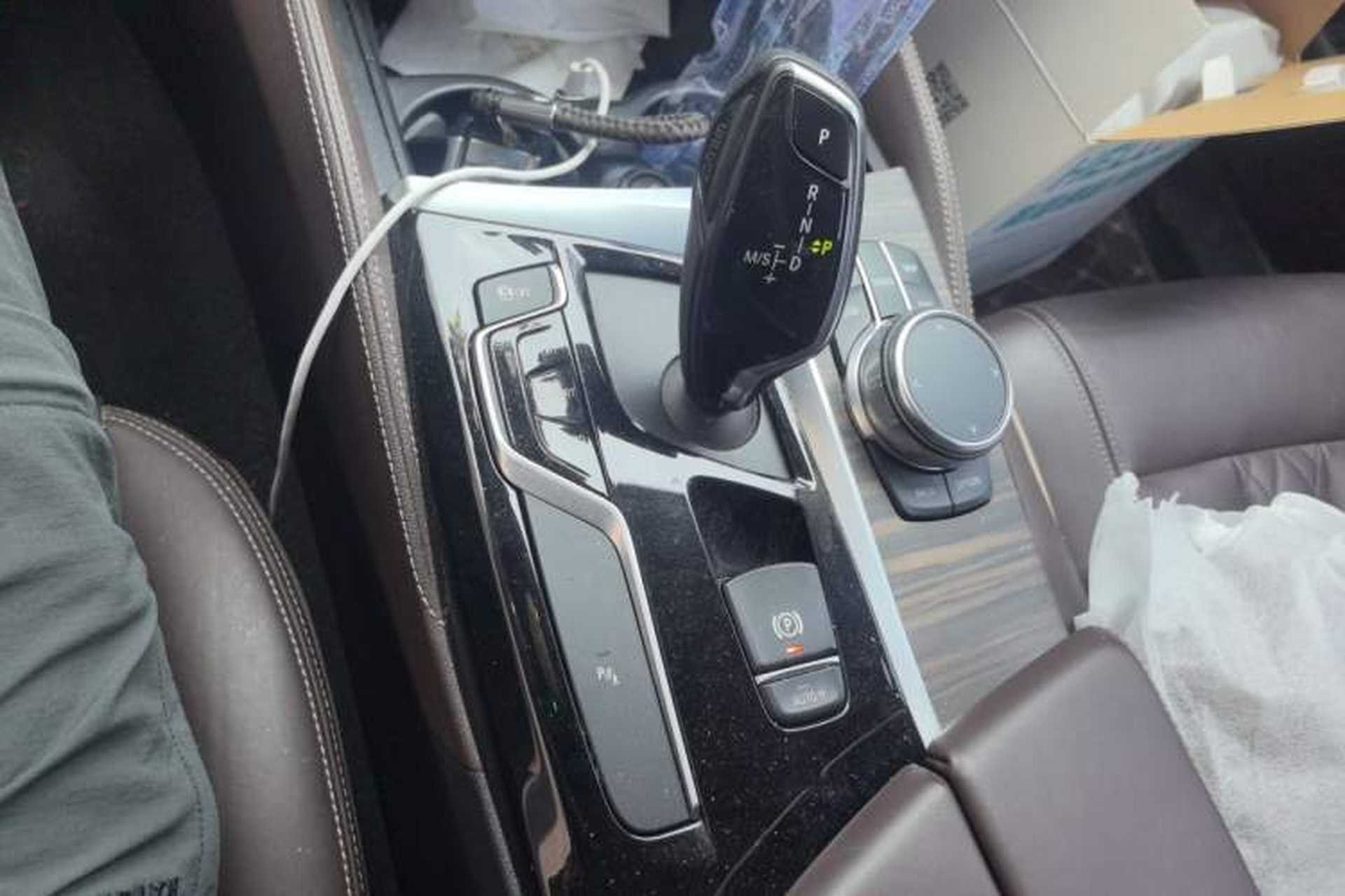 Used BMW 5 Series 2018 Revised Version 530Li Leading Edition Luxury Package Gear Lever