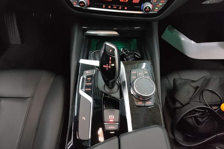 Used BMW 5 Series 2018 525Li M Sport Package Gear Lever