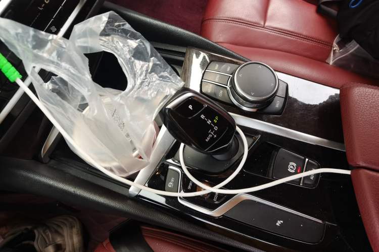 Used BMW 5 Series 2018 528Li Launch Special Edition Gear Lever