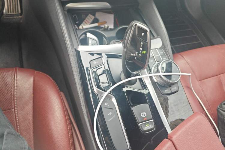 Used BMW 5 Series 2018 530Li Luxury Edition M Sport Package Gear Lever