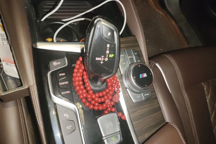 Used BMW 5 Series 2018 Facelifted 530Li Luxury Edition Premium Package Gear Lever