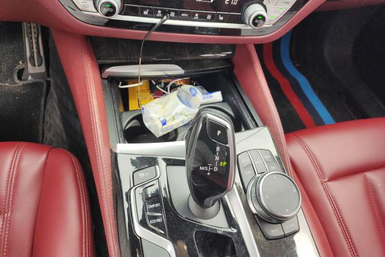Used BMW 5 Series 2018 Restyled 530Li Leading Edition M Sport Package Gear Lever