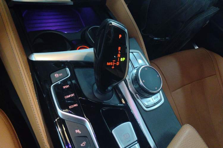 Used BMW 5 Series 2018 Facelifted 530Li xDrive M Sport Package Gear Lever