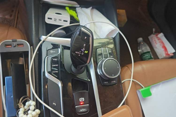 Used BMW 5 Series 2018 528Li Launch Special Edition Gear Lever
