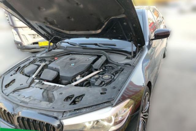 Used BMW 5 Series 2018 Restyled 530Li Leading Edition M Sport Package