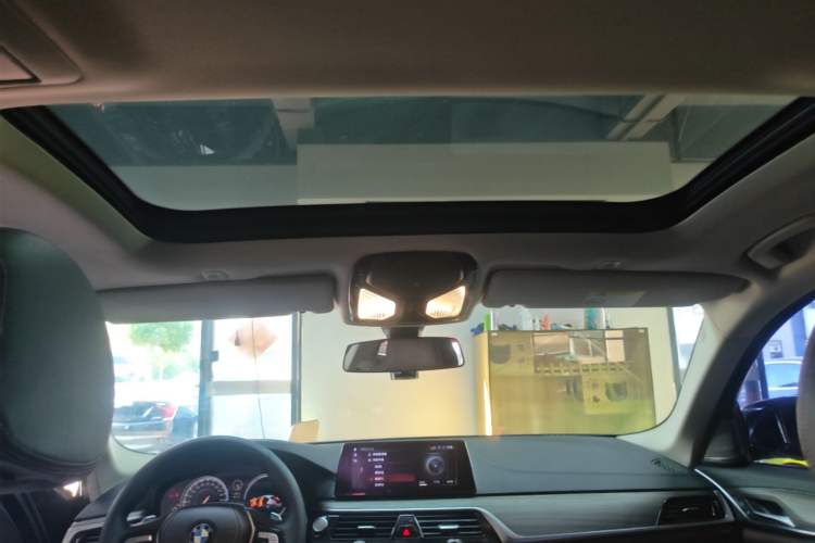 Used BMW 5 Series 2018 Facelifted 530Li Luxury Edition Premium Package Headliner