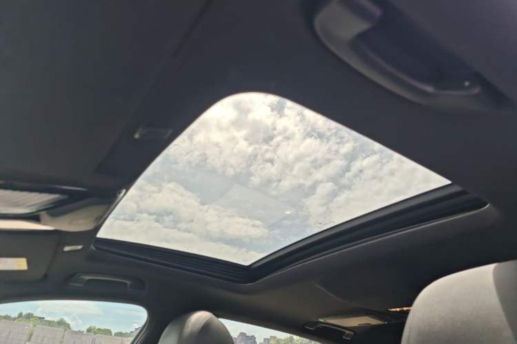 Used BMW 5 Series 2018 525Li M Sport Package Headliner