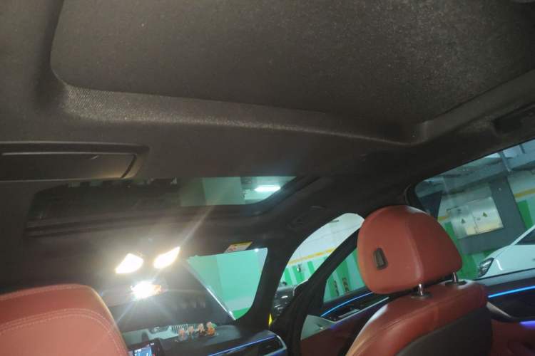 Used BMW 5 Series 2018 Restyled 530Li Leading Edition M Sport Package Headliner