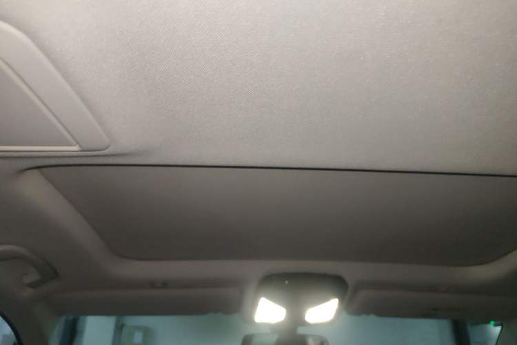Used BMW 5 Series 2018 530Li Leading Edition Luxury Package Headliner