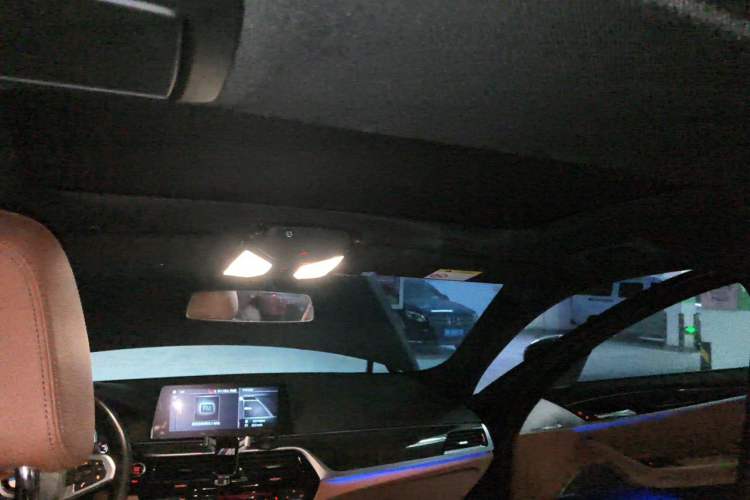 Used BMW 5 Series 2018 530Li Luxury Edition M Sport Package Headliner