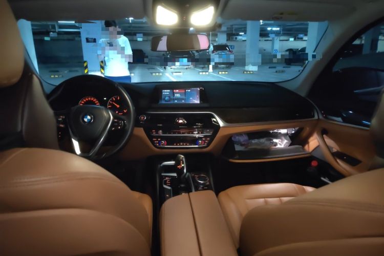 Used BMW 5 Series 2018 528Li Launch Special Edition Headliner