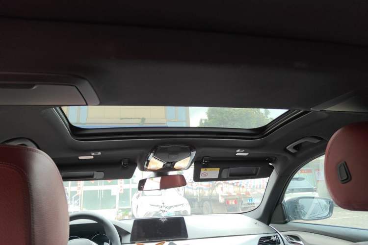 Used BMW 5 Series 2018 530Li xDrive M Sport Package Headliner