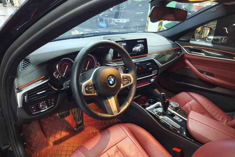 Used BMW 5 Series 2018 Restyled 530Li Luxury Edition M Sport Package Interior 1