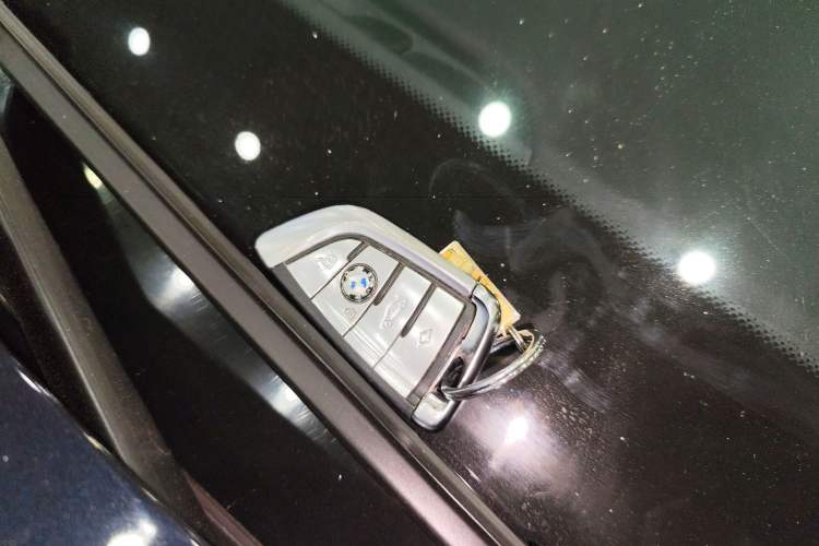 Used BMW 5 Series 2018 525i M Sport Package Interior 1