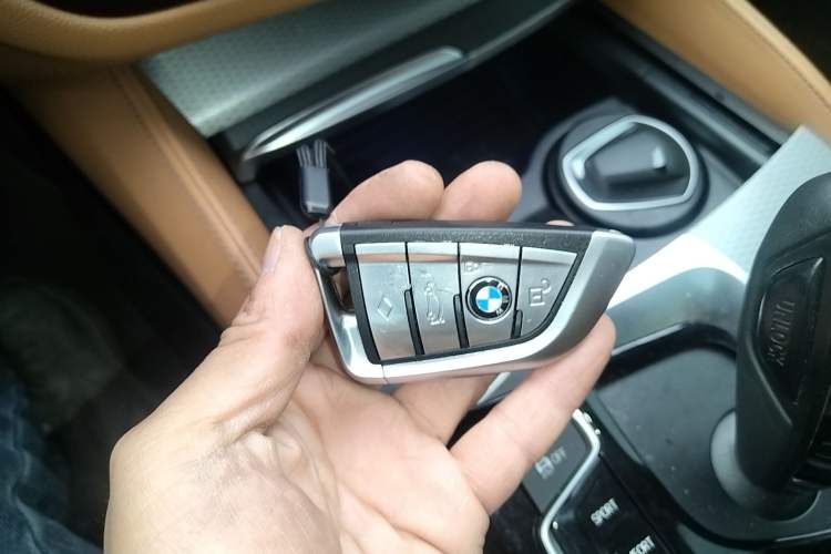 Used BMW 5 Series 2018 525i M Sport Package Interior 1