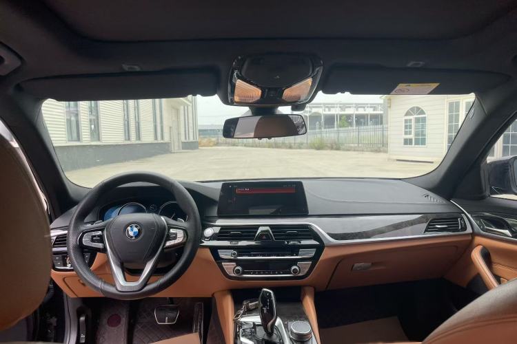 Used BMW 5 Series 2018 Restyled 530Li Leading Edition M Sport Package Interior 1