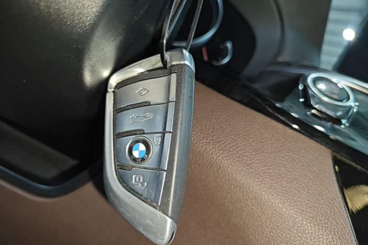 Used BMW 5 Series 2018 530Li xDrive M Sport Package Interior 1