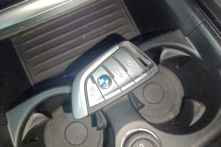 Used BMW 5 Series 2018 525Li Luxury Package Interior 1