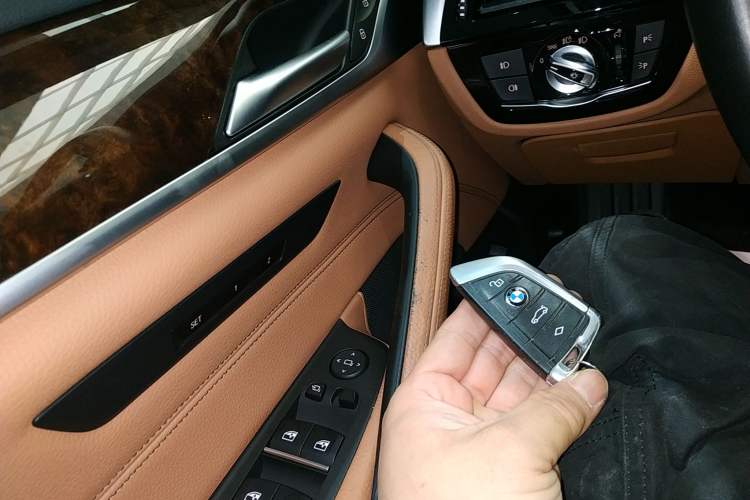 Used BMW 5 Series 2018 528Li Launch Special Edition Interior 1