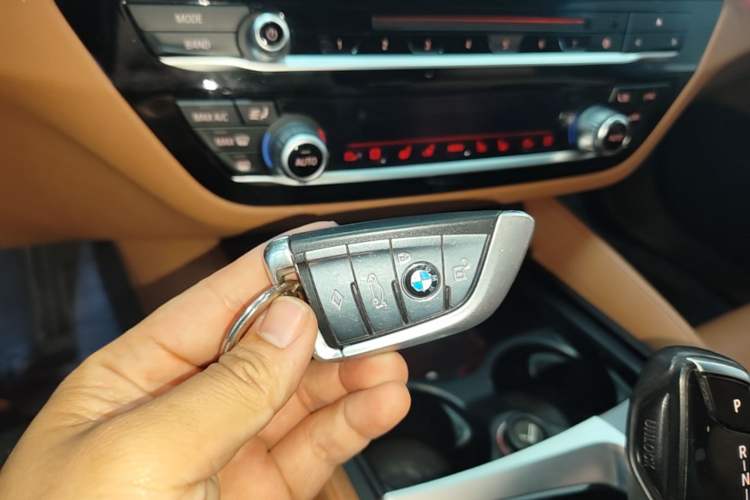 Used BMW 5 Series 2018 530Li Luxury Edition M Sport Package Interior 1
